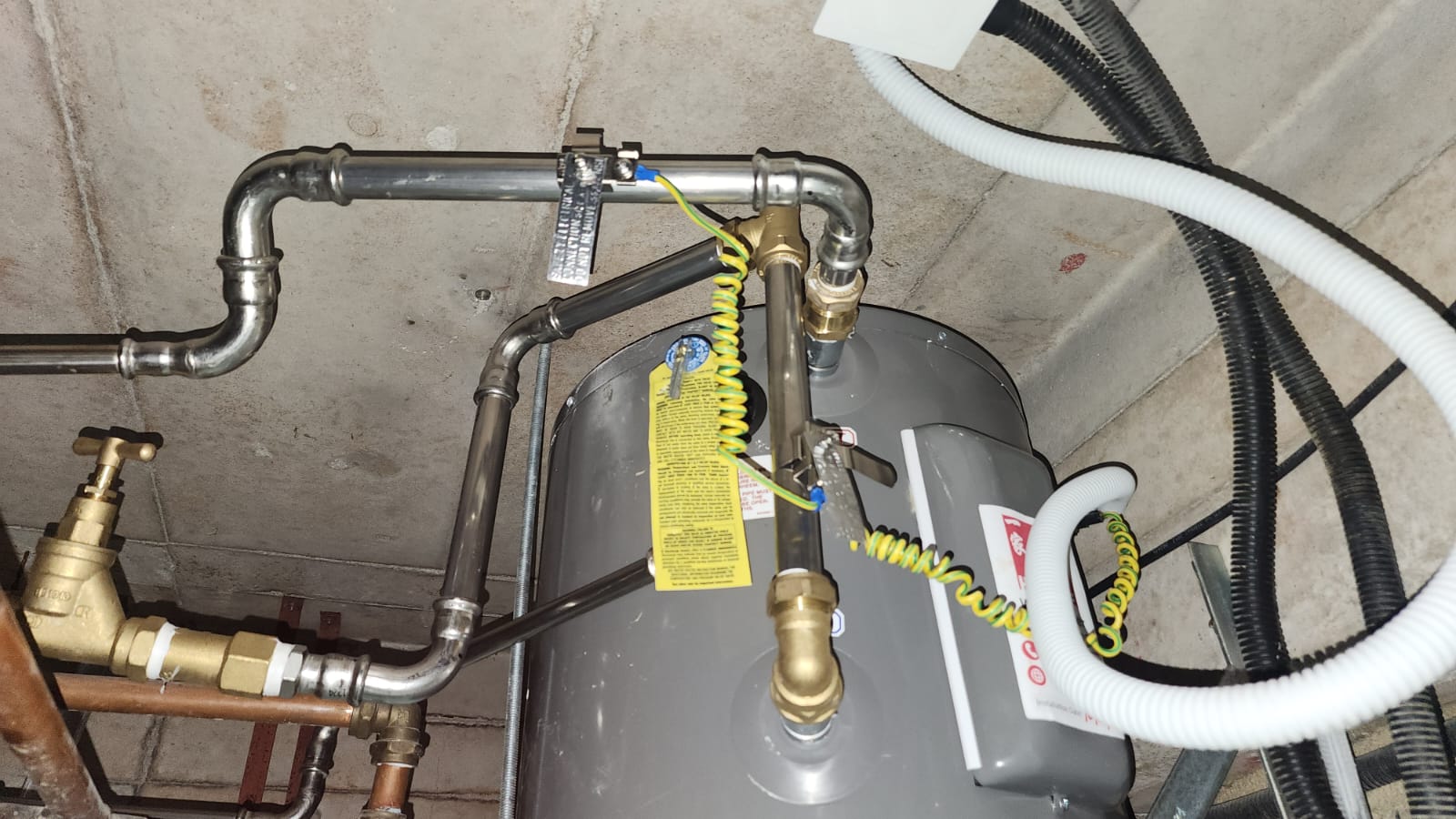 Water Heater Installation at ang mo kio, seasons park - after installation