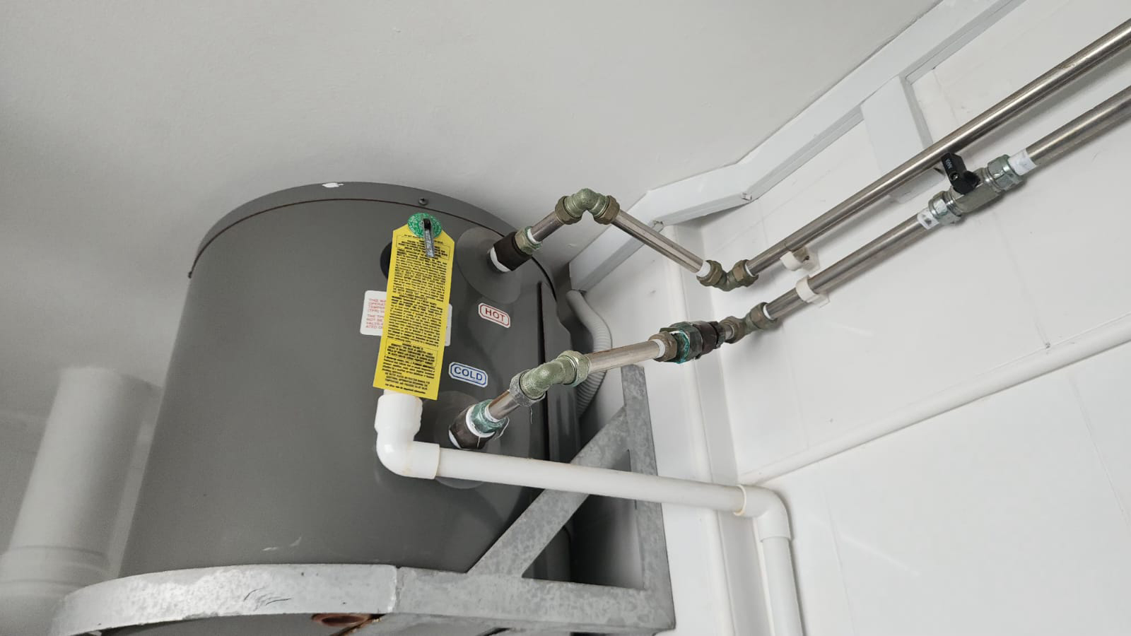 Water Heater Installation at Blk 305 Jurong East HDB - Before