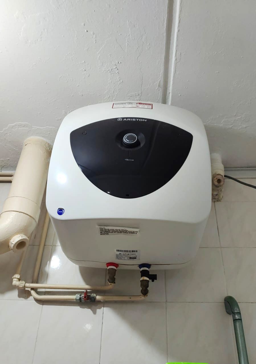 Water Heater Installation Woodlands Circle - Before